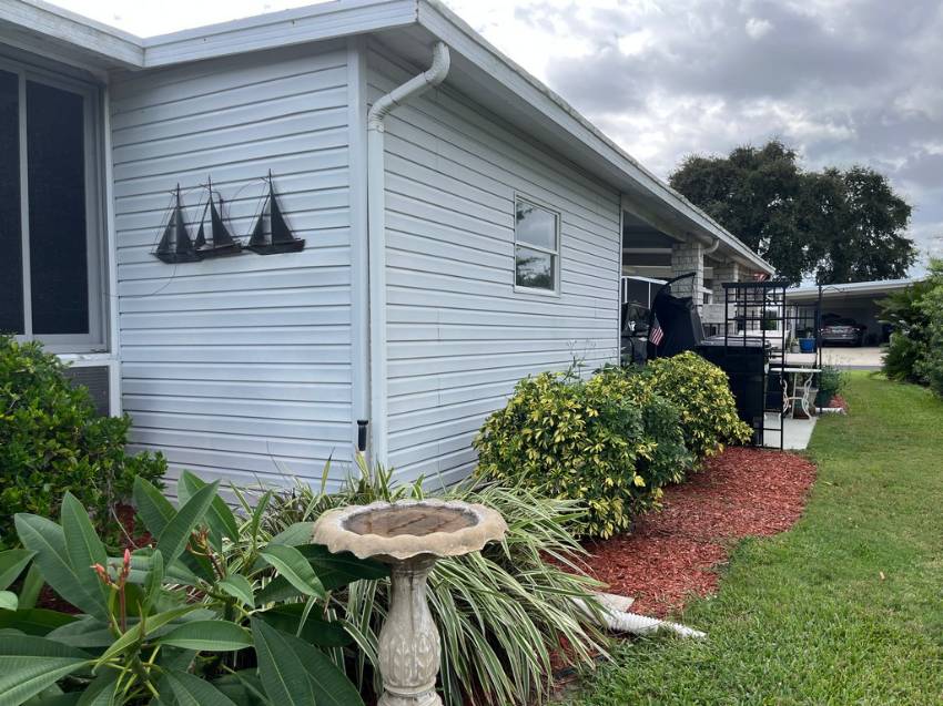 1284 Las Brisas Lane a Winter Haven, FL Mobile or Manufactured Home for Sale